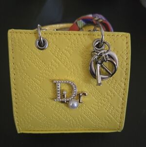 💛FASHION BAGCHARM KEYCHAIN YELLOW